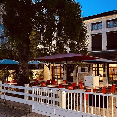 Hostellerie Au Rendez-Vous Des Amis 쇼몽 외부 사진