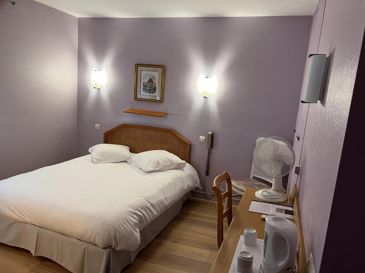 Hostellerie Au Rendez-Vous Des Amis 쇼몽 외부 사진